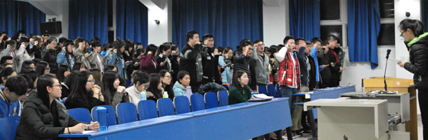 4.员工宣誓.JPG 4.员工宣誓.JPG