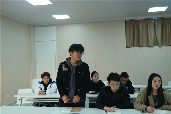 图片五.jpg 图片五.jpg