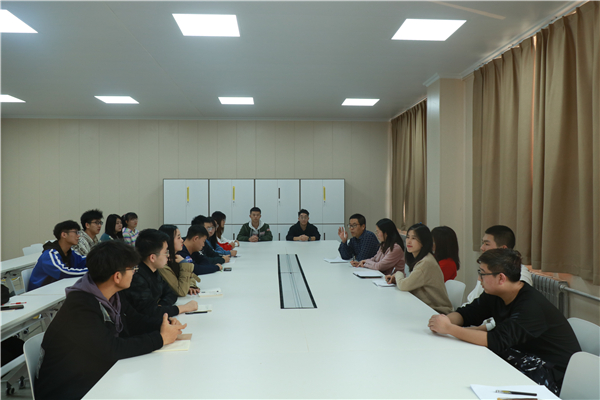 图片四.jpg 图片四.jpg