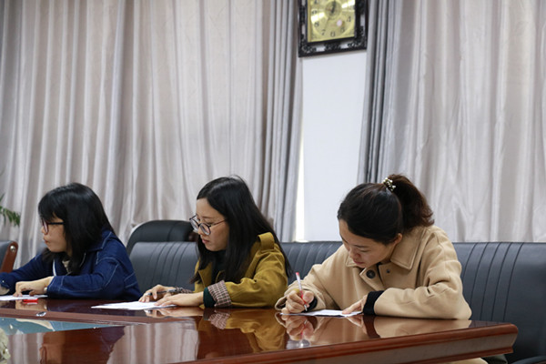 员工座谈会 (3).JPG 员工座谈会 (3).JPG