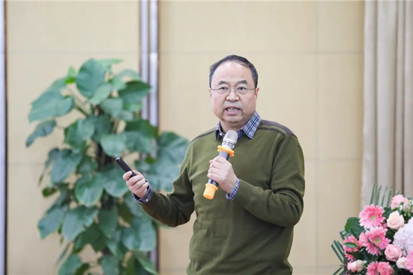 7陕西省经济学类教指委委员苏永乐教授做主题演讲.jpg 7陕西省经济学类教指委委员苏永乐教授做主题演讲.jpg