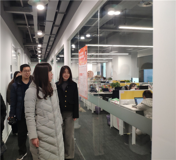 图片七.jpg 图片七.jpg