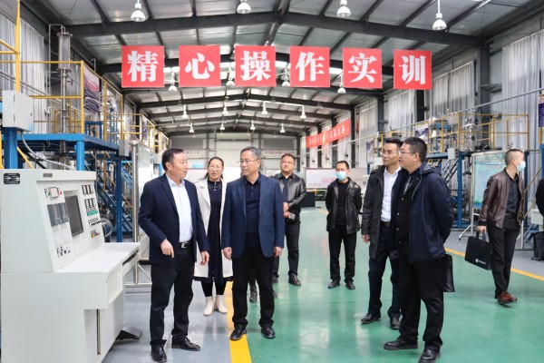 图四.jpg 图四.jpg